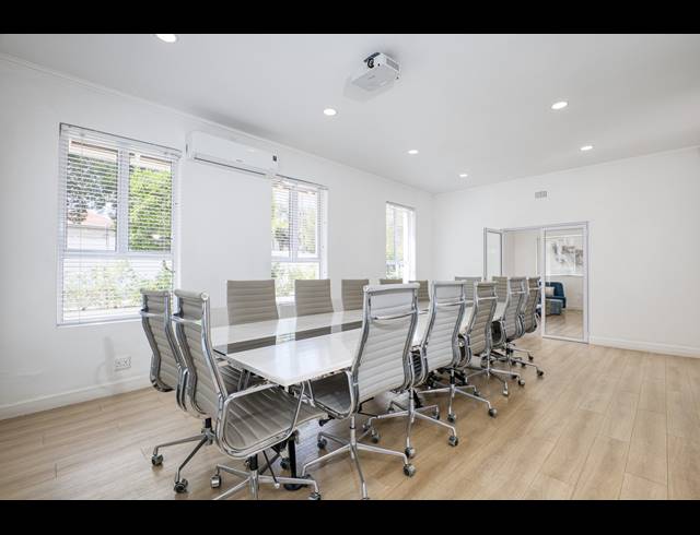 612M² OFFICE FOR SALE IN HIGHLANDS NORTH